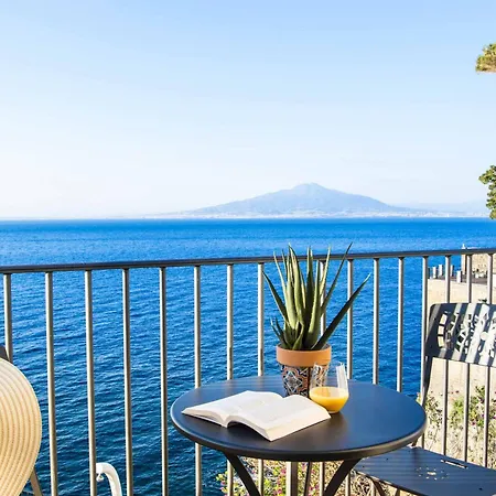 Cliffside Manor Villa Sorrento